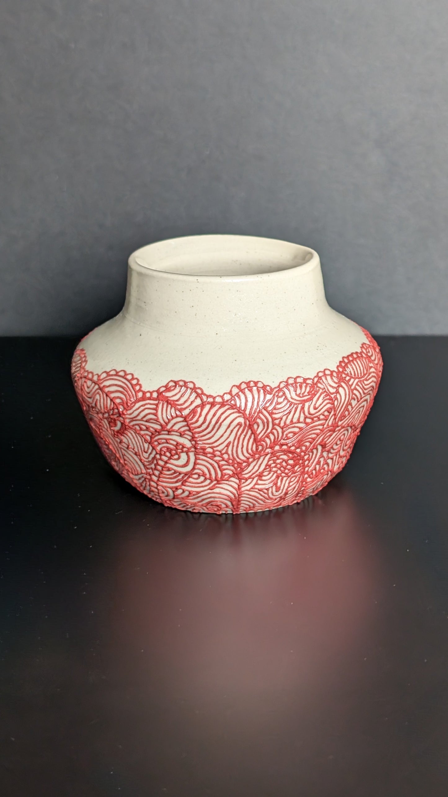 Posy Bowl Vase, Red Lacey Slip Trail Decoration
