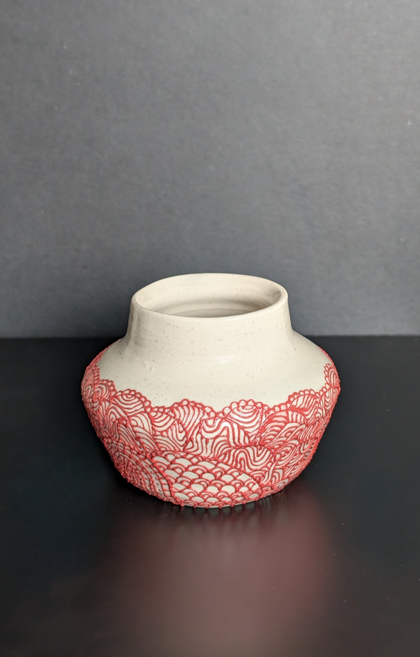 Posy Bowl Vase, Red Lacey Slip Trail Decoration