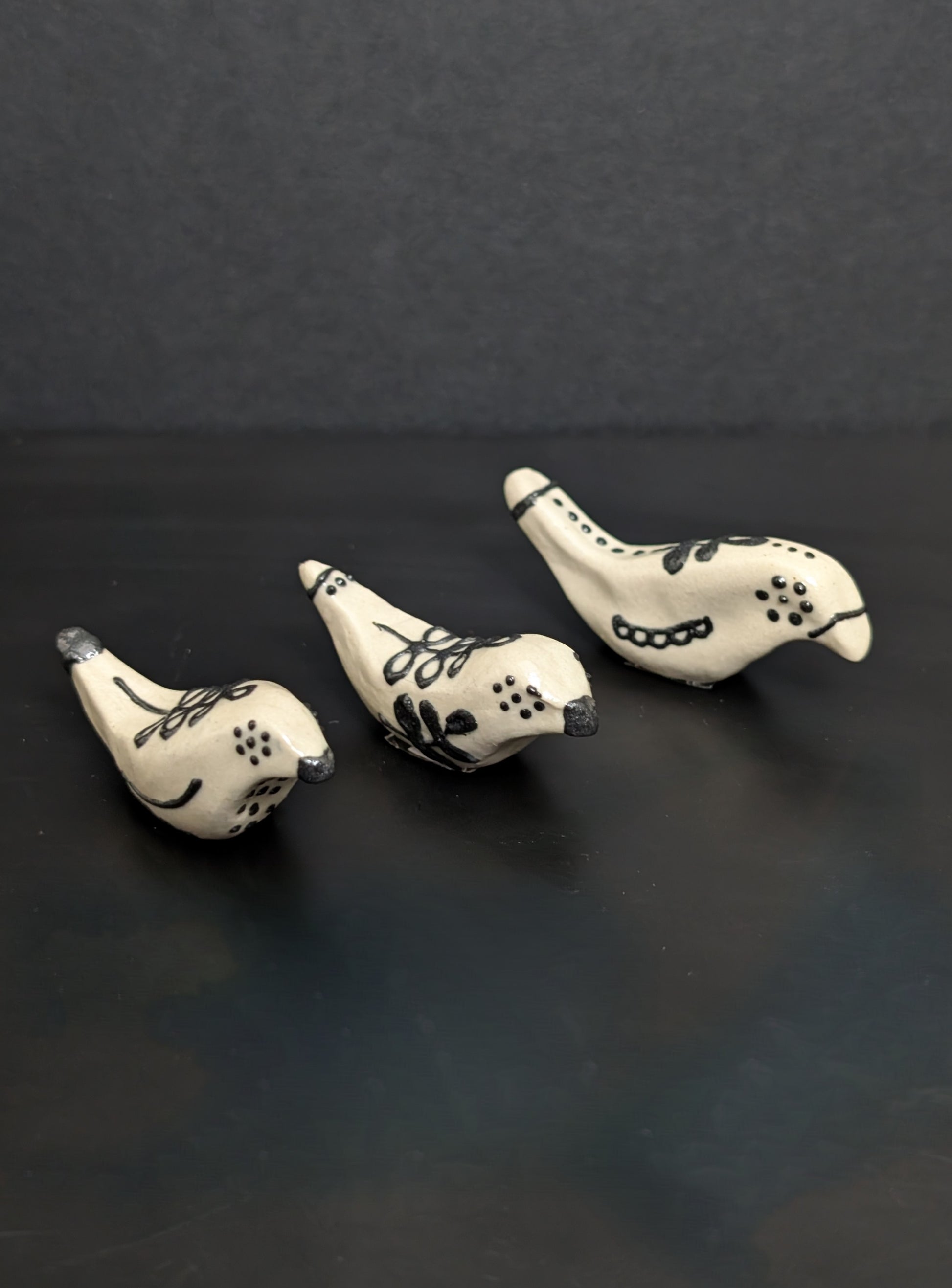 Small - Folk Flowers Bird Figurine with slip trail decoration -£20