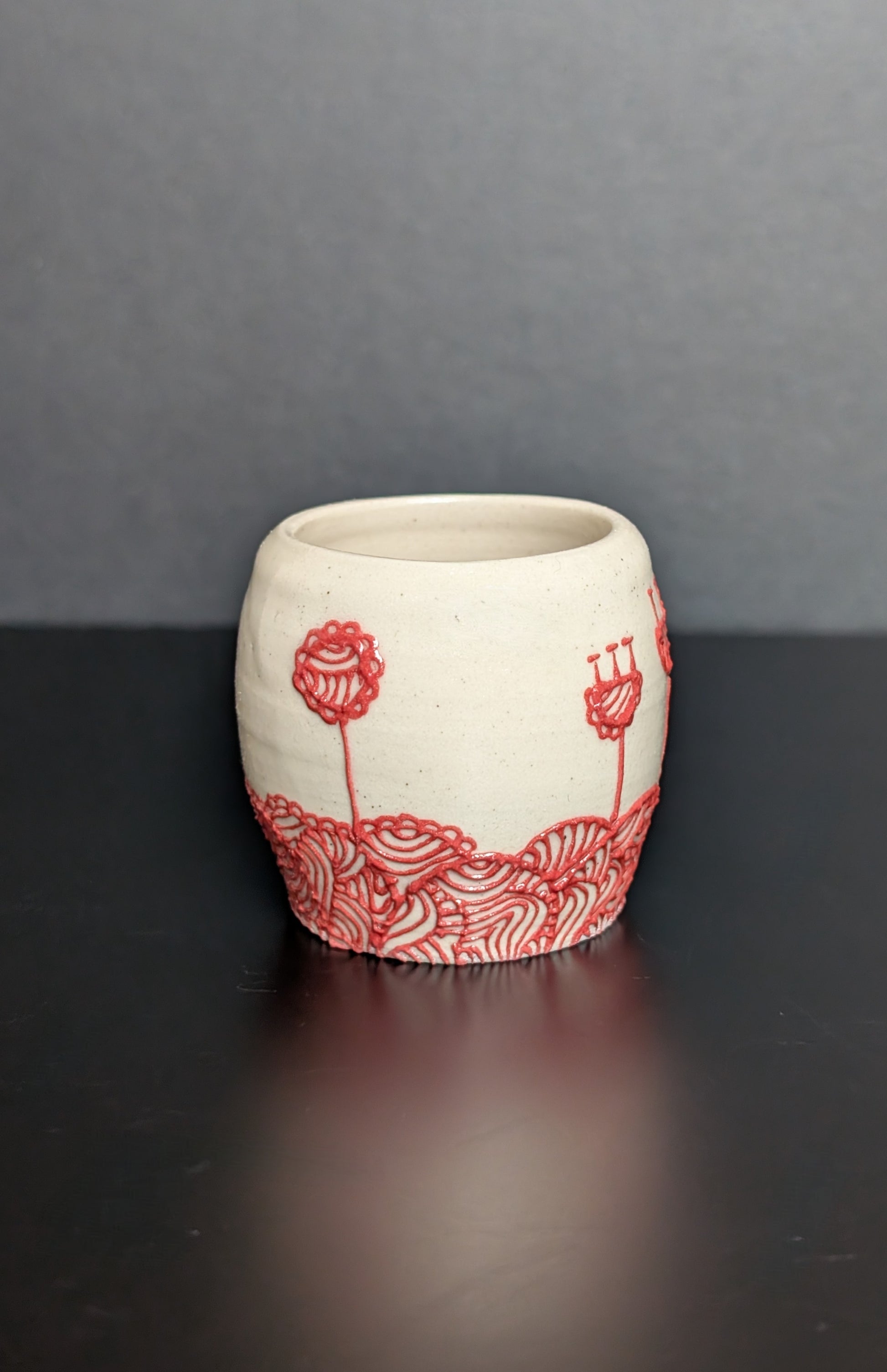 Red Flower Barrel, Red slip trail landscape decorated vase